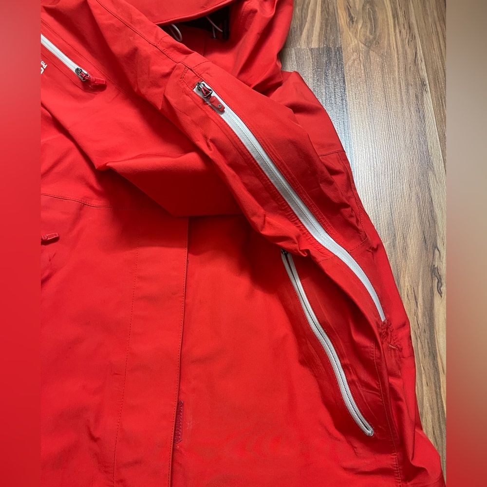 Marmot Women Pro-Shell Goretex Red Ski Jacket - Picture 6 of 13